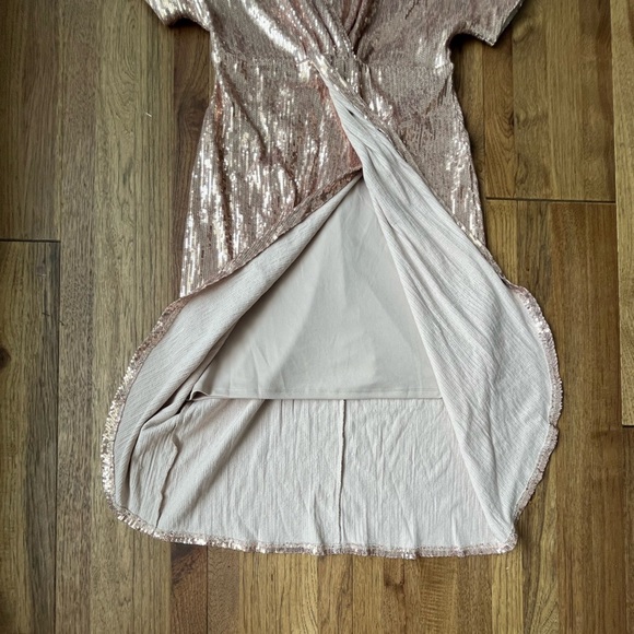 Express‎ Blush Sequins Drapy Midi Dress Women’s Sz M Party Glam Event Wedding - Picture 4 of 11
